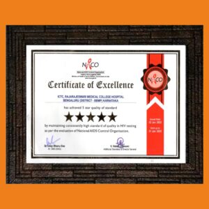 A4 Maze Brown Framed Certificates